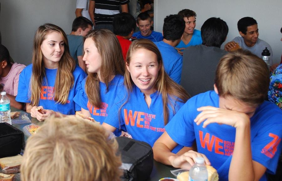 Sophomores Hannah Montgomery, Ashley Norris, Megan Ward and Brandon Sepulveda eat lunch together Thursday, sporting their