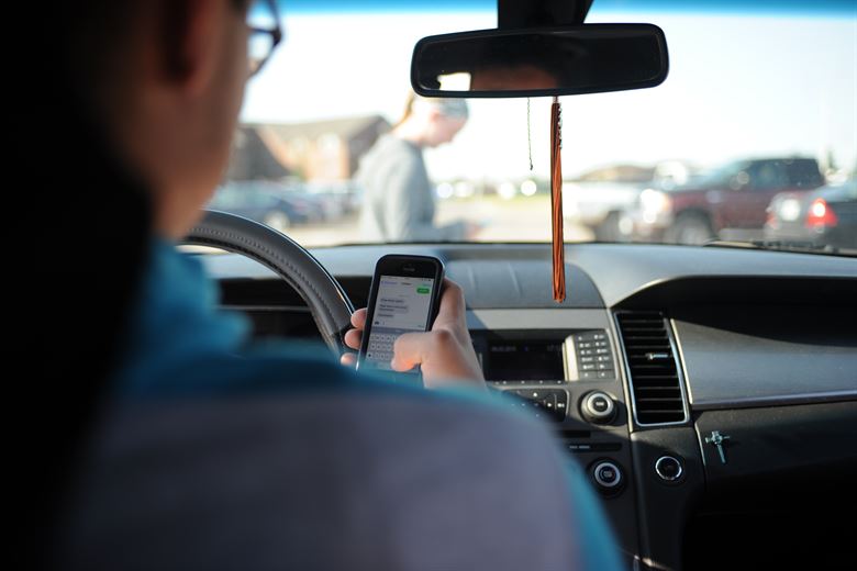 Florida wont join states banning texting and driving