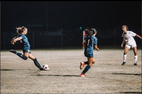 Bree Ehmer (12) and London Burke (11)