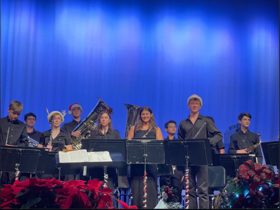 Band performers end their winter concert successfully