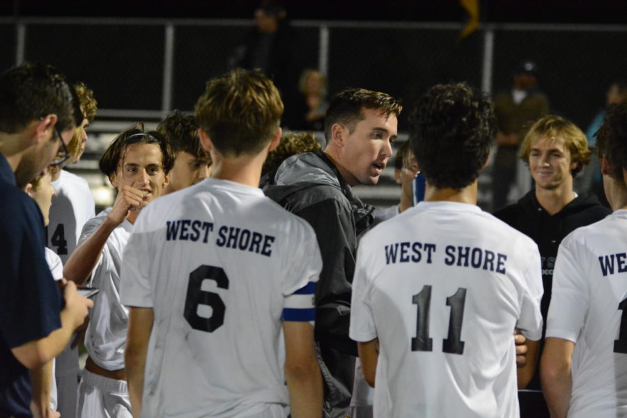 Varsity+soccer+Coach+Austin+Downie+gives+a+half+time+speech+at+the+away+game+against+Holy+Trinity.+West+Shore+won+2-1%2C+the+first+time+in+four+years+that+the+team+was+able+to+beat+Holy+Trinity.+